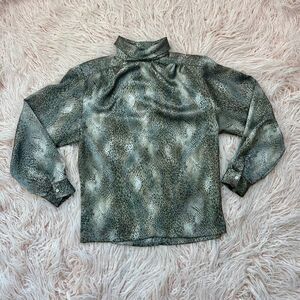 Women’s Vintage Size 14 Turtleneck Blouse